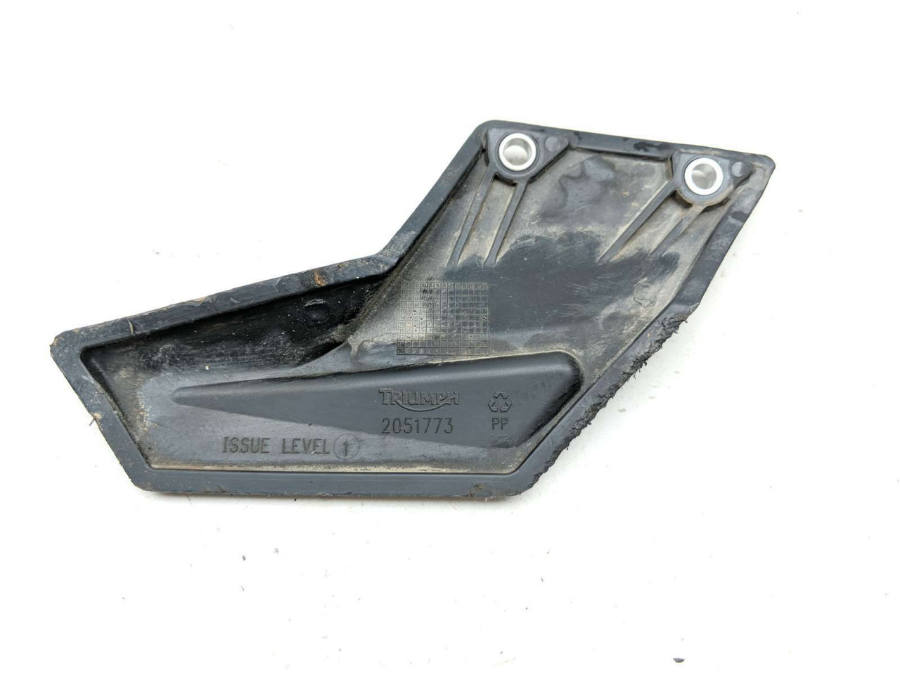18 Triumph Tiger 800 XCX Rear Lower Chain Guard Plastic 2051773