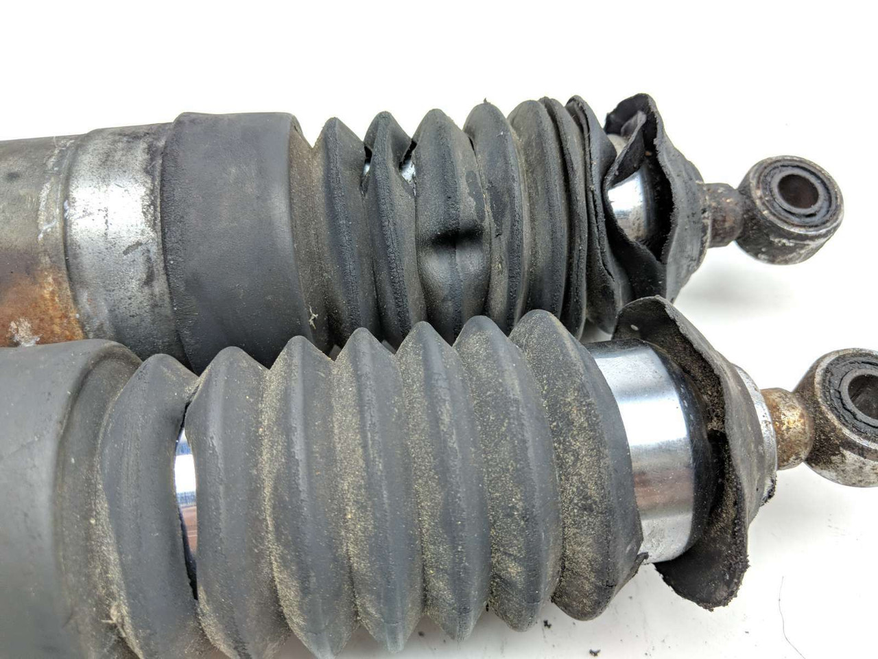 86 Suzuki Cavalcade GV 1400 Rear Suspension Shocks - Sun