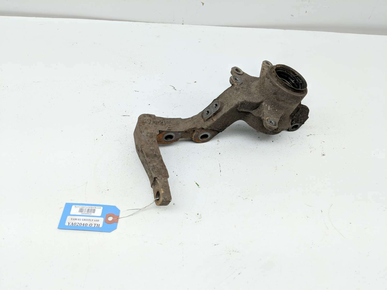 舞鶴車軸 01 Yamaha Grizzly 600 Front Right Wheel Spindle Knuckle Carrier