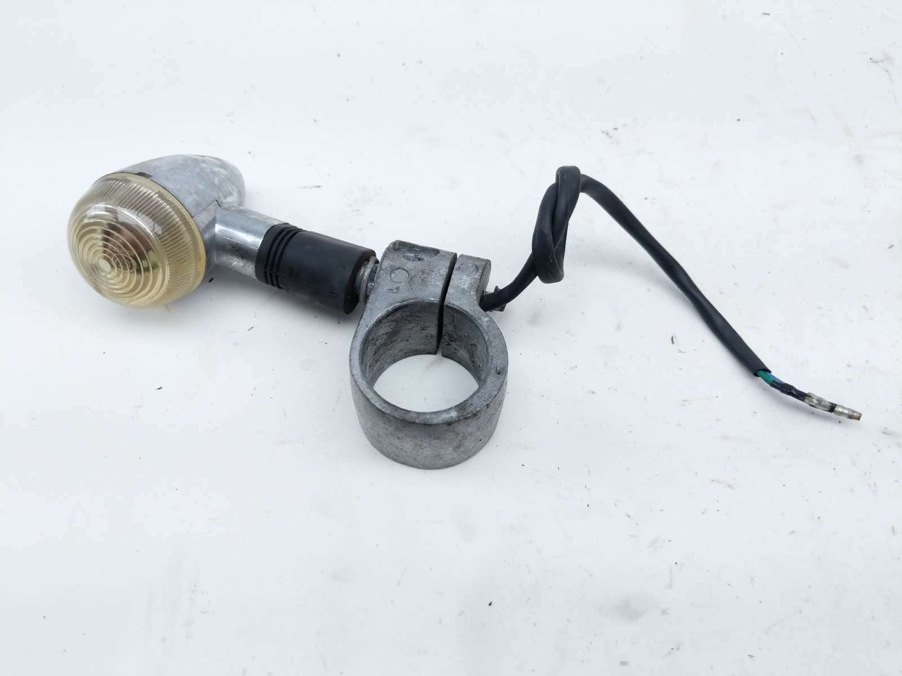 87 Suzuki LS650 Savage Front Left Turn Signal Flasher Indicator