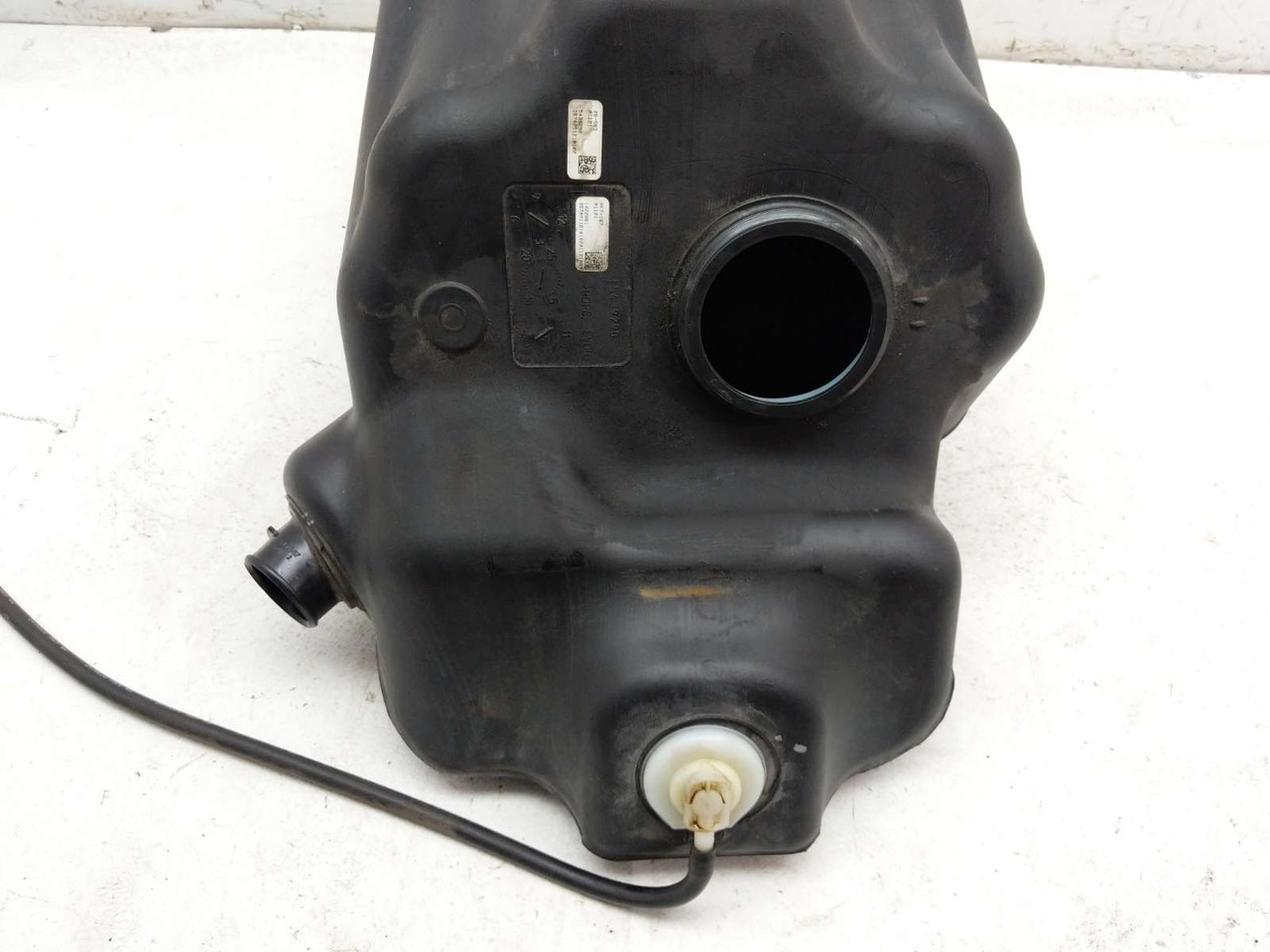 21 Polaris Slingshot SL Fuel Gas Tank Petrol 5439290 Sun Coast Cycle