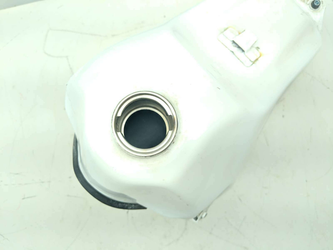 20 Suzuki DRZ400SM DRZ 400 Gas Fuel Tank Petrol Reservoir - Sun