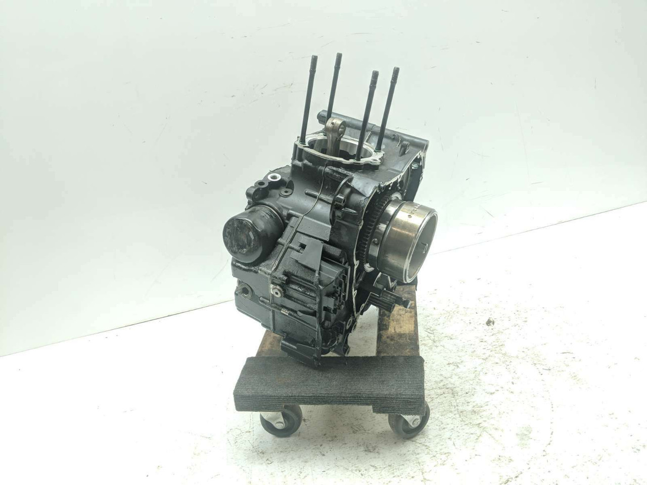 16 Ducati Monster 821 Engine Motor Case Block Bottom End