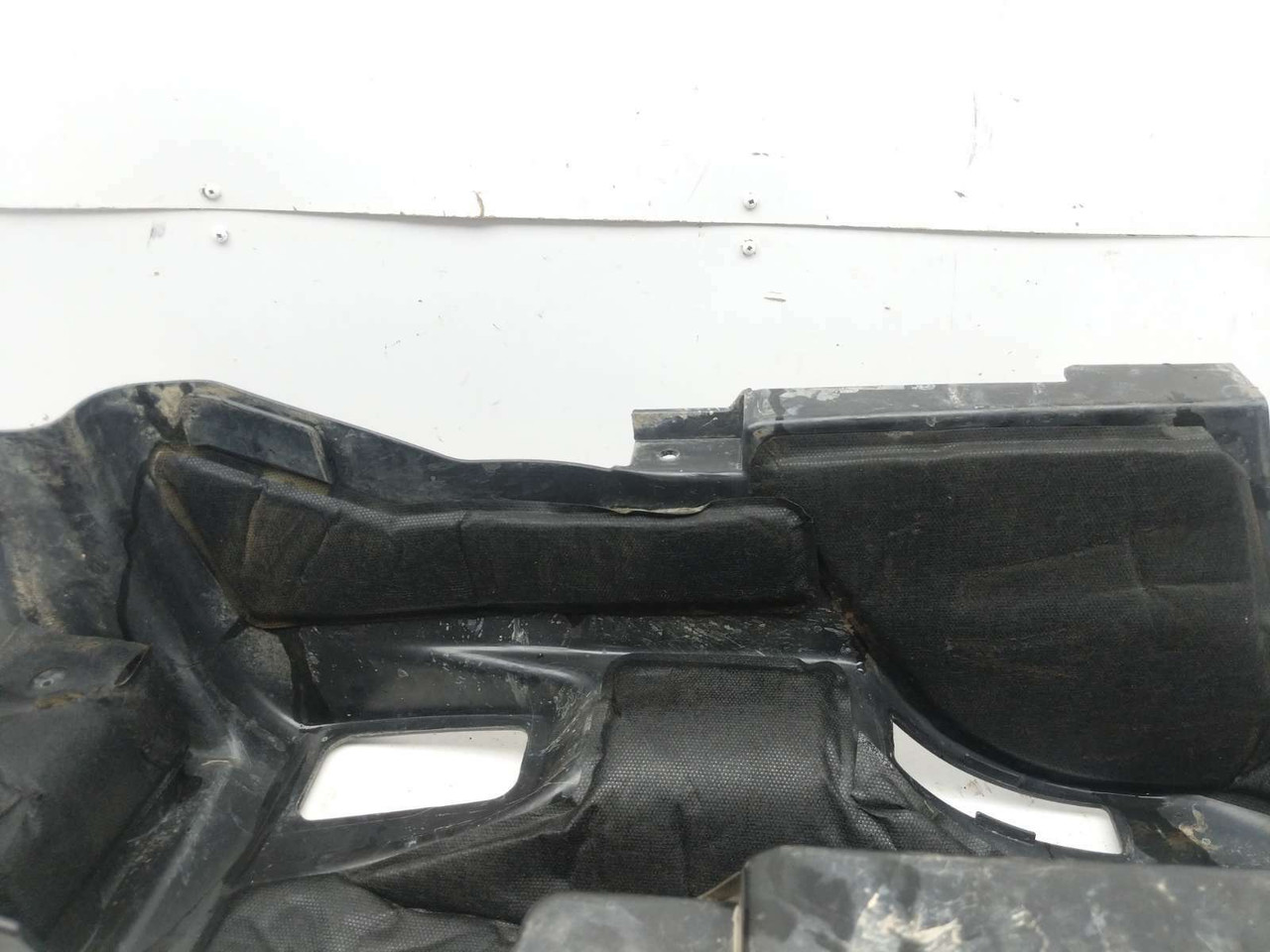 19 Kawasaki Teryx KRT 800 F Floor Drive Shaft Center Console Cover