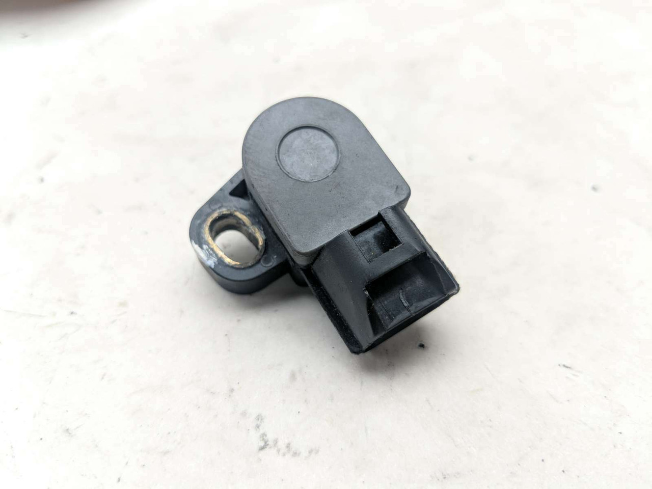06 Suzuki M109R VZR1800 TPS Throttle Position Sensor (A) - Sun