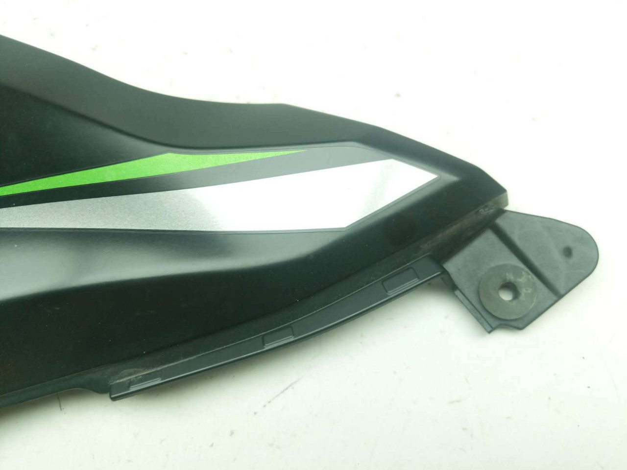 16 Kawasaki Z800 Right Lower Belly Fairing Cover Panel 14092-0963