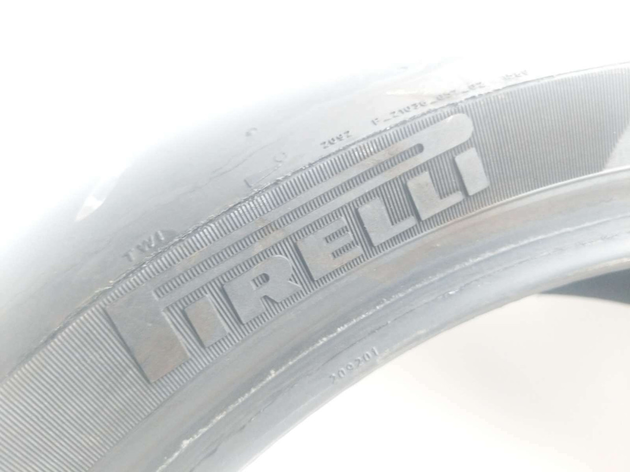 19 Triumph Bonneville Speed Twin Rear Wheel Tire PIRELLI 160