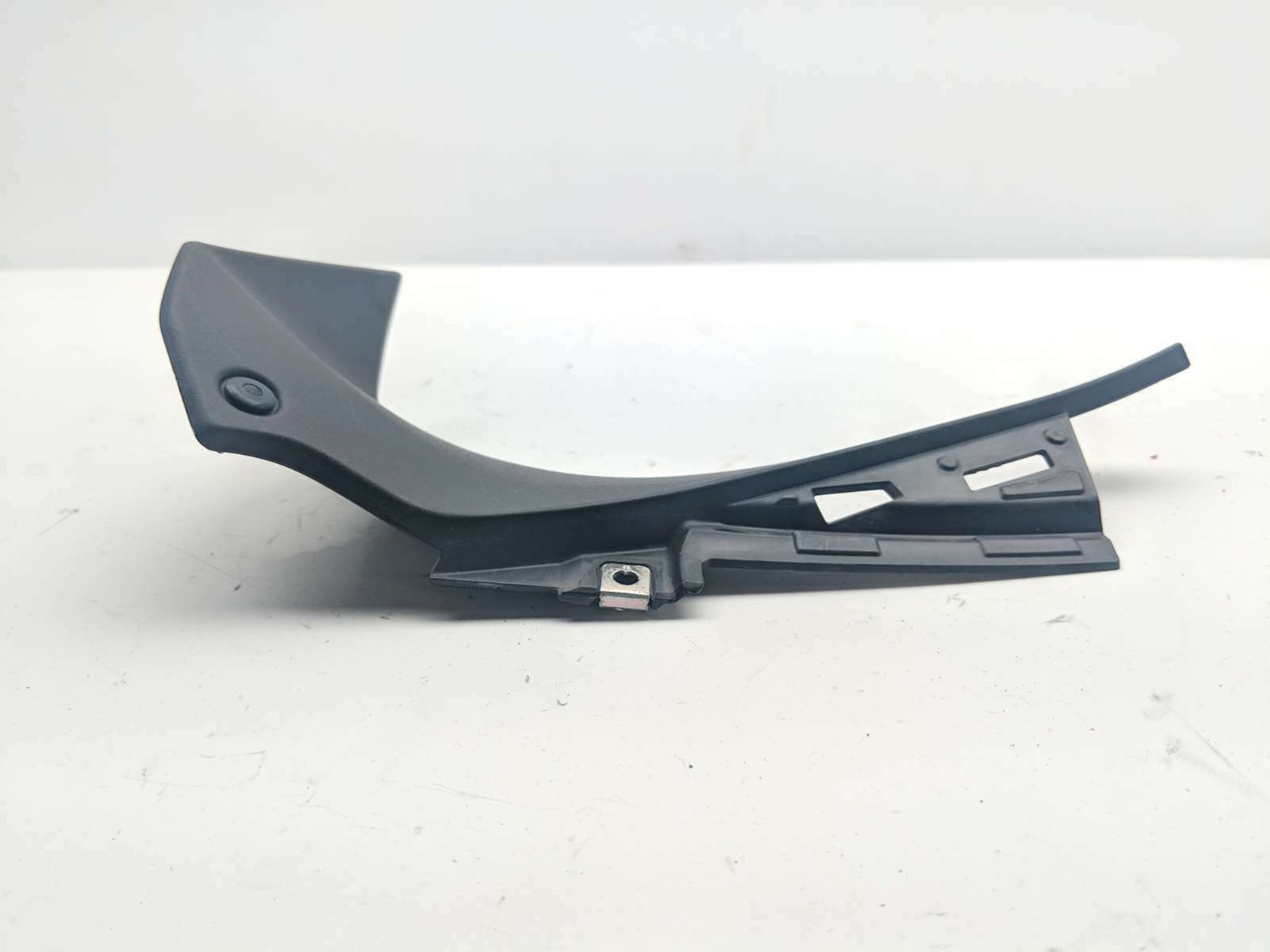 20 Kawasaki Ninja ZX6R ZX636K Left Ram Cover Panel Trim 55028-0675
