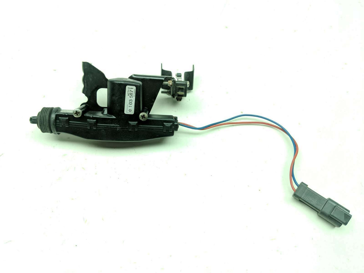 y様 13 Can Am Spyder Roadster RT Limited Storage Lock Release Actuator