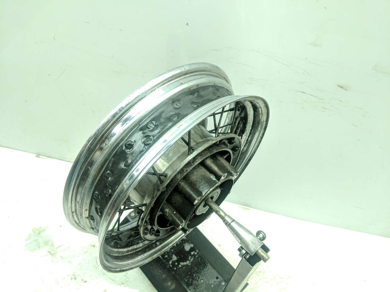 98 Kawasaki Vulcan 1500 VN1500 Classic Rear Wheel Rim STRAIGHT