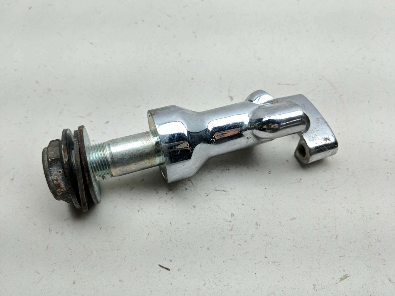 95 Suzuki VS1400 Intruder Handlebar Risers Clamps Broken Bolt