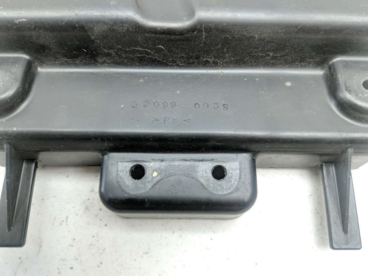 08 09 Kawasaki ZG1400 Concours Lower Storage Tray Cove Panel 32099