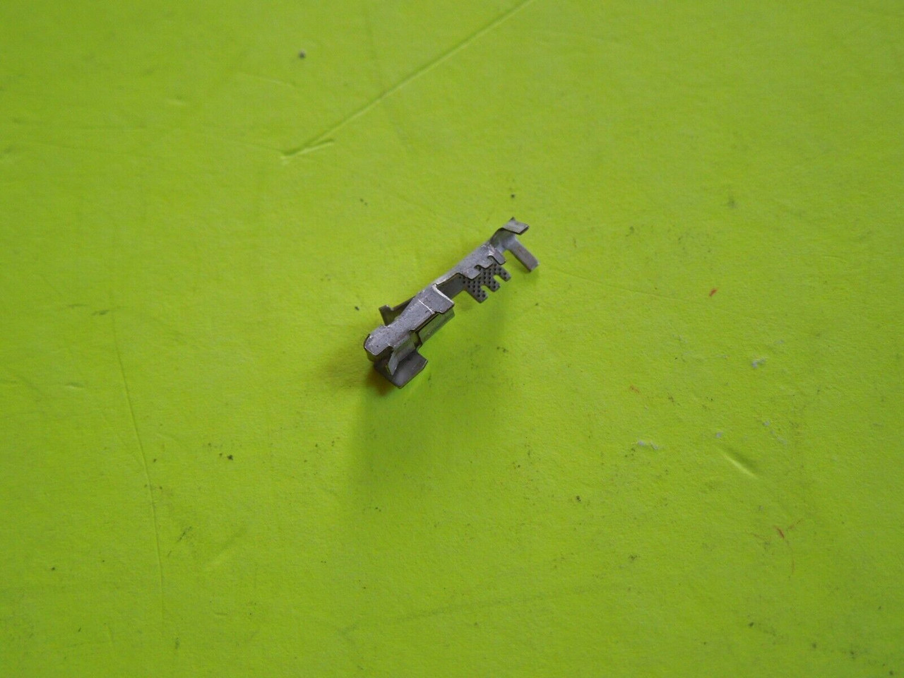 1993-2000 Harley-Davidson NOS OEM 16-20 AWG Terminal Socket 72033