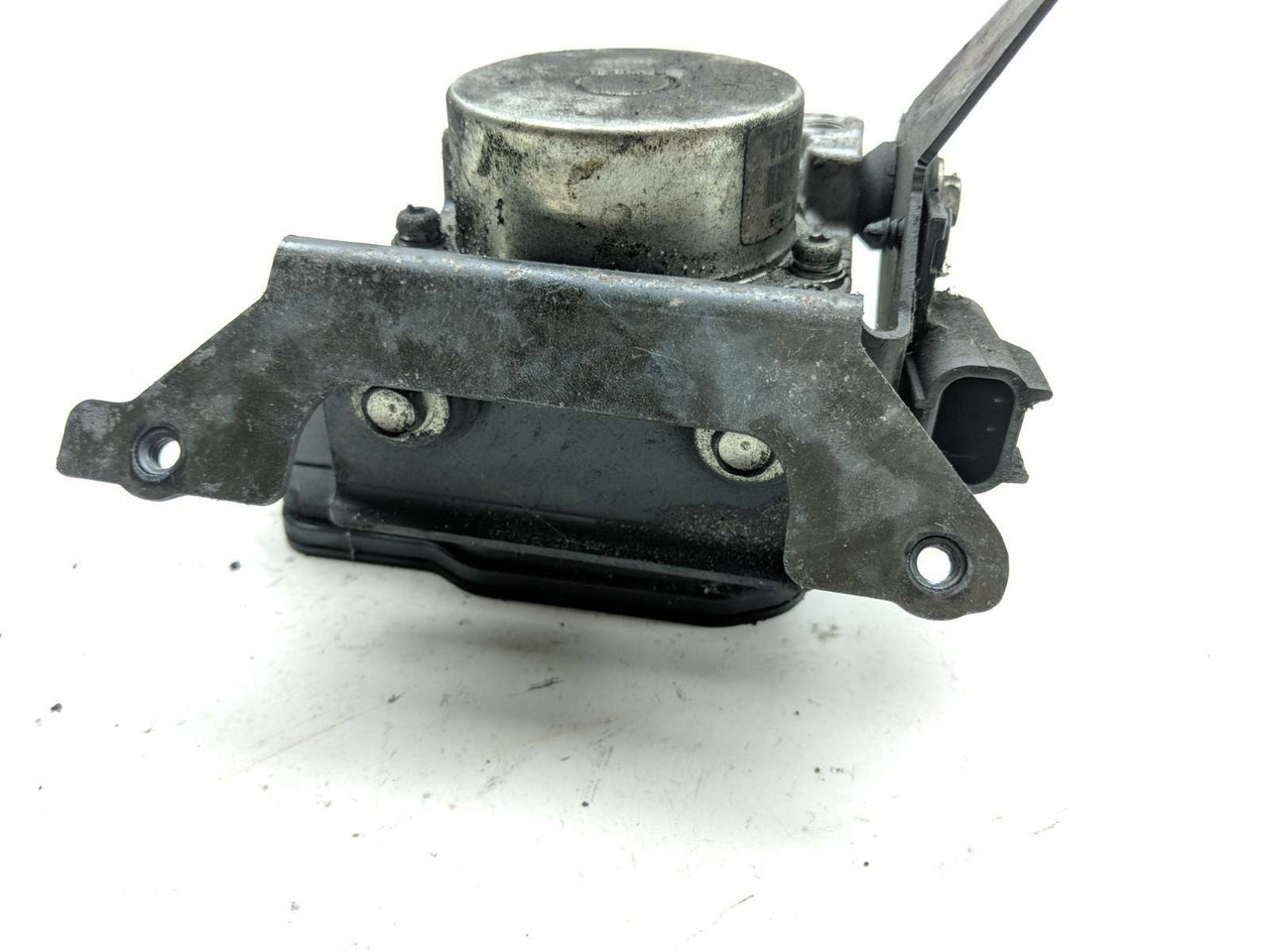 12 Victory Cross Roads ABS Pump Anti Lock Brake Control Module