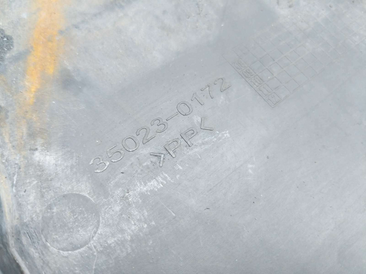   トレイ 12 Kawasaki Ninja ZX6R Rear Back Under Tail Inner Fairing