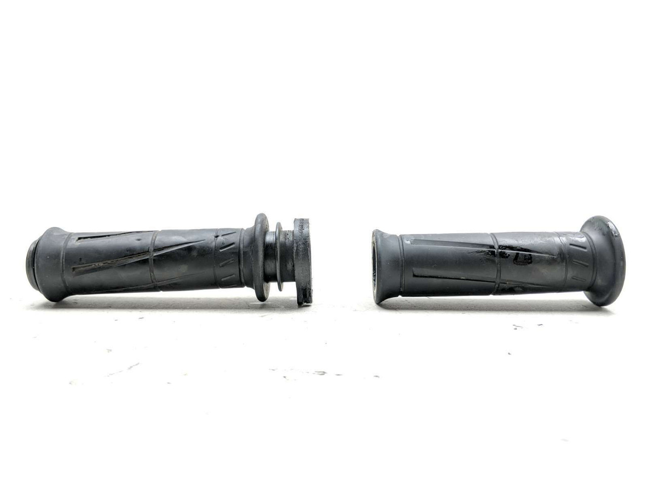 12 Kawasaki Ninja ZX6R Throttle Tube And Grips - Sun Coast