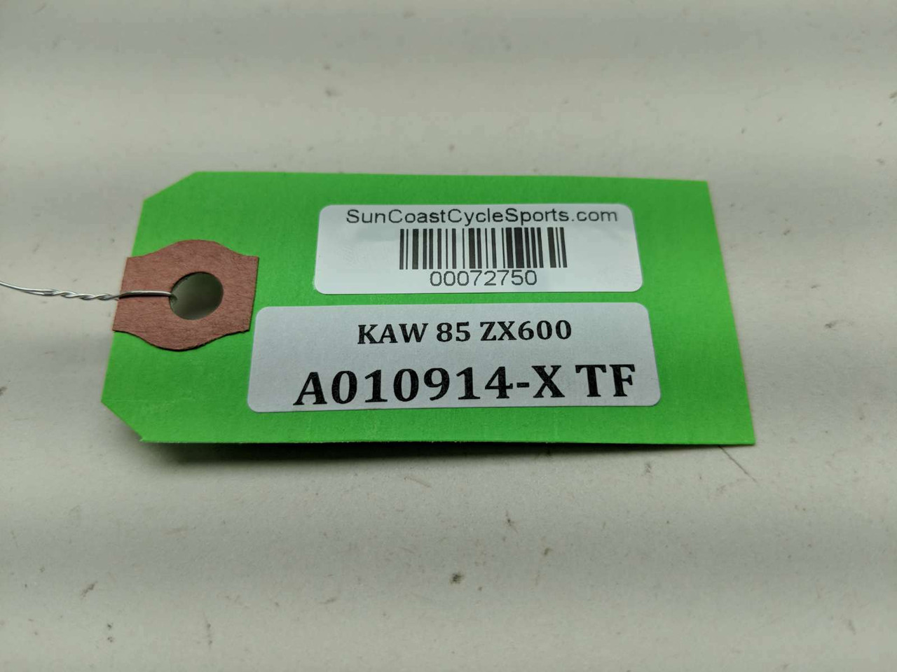 樹上 85 Kawasaki Ninja ZX600 Top Upper Triple Clamp Tree - Sun