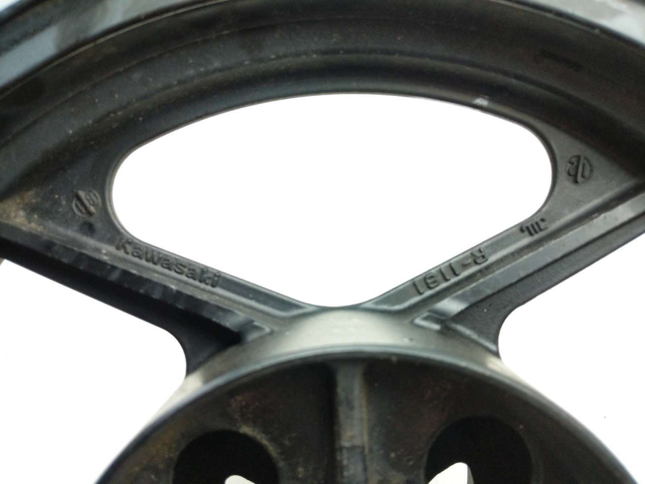 85 Kawasaki Ninja ZX600 Rear Wheel Rim STRAIGHT 16 X 3.00 - Sun