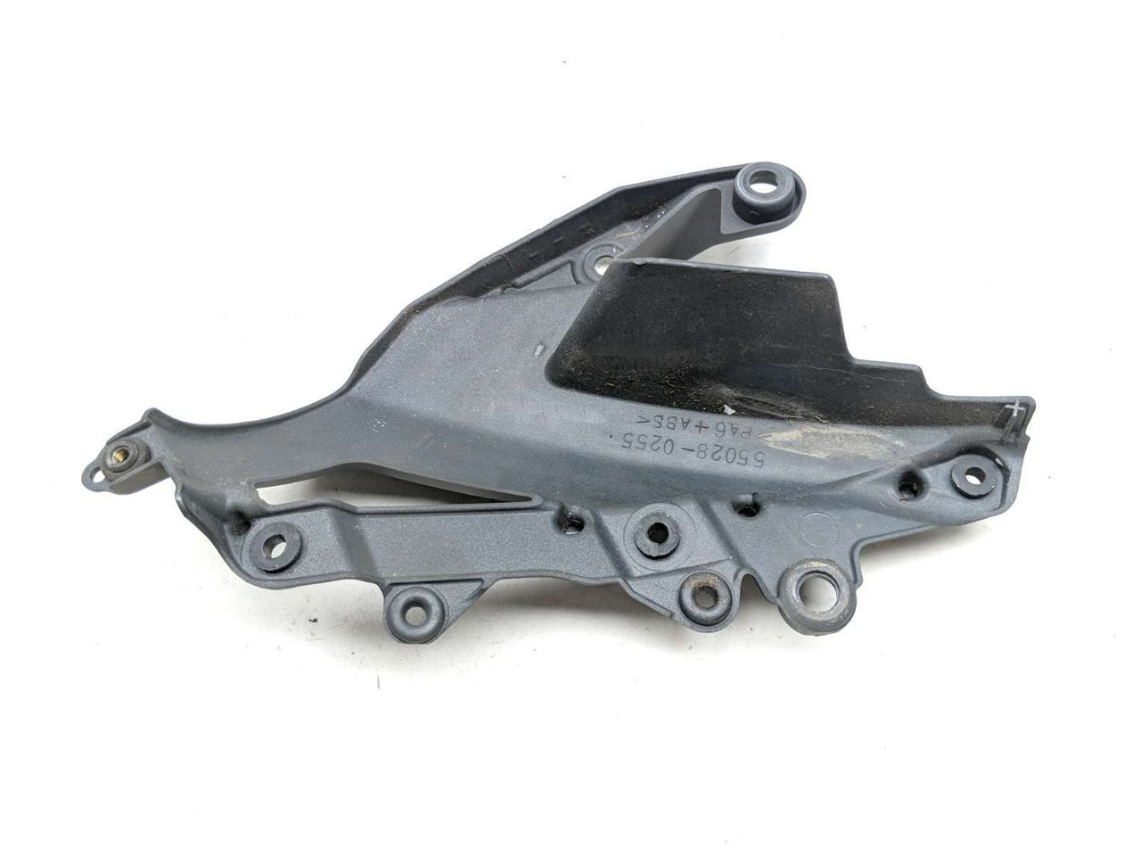 11 Kawasaki ZX6R Ninja Lower Right Cover Panel Fairing 55028-0255