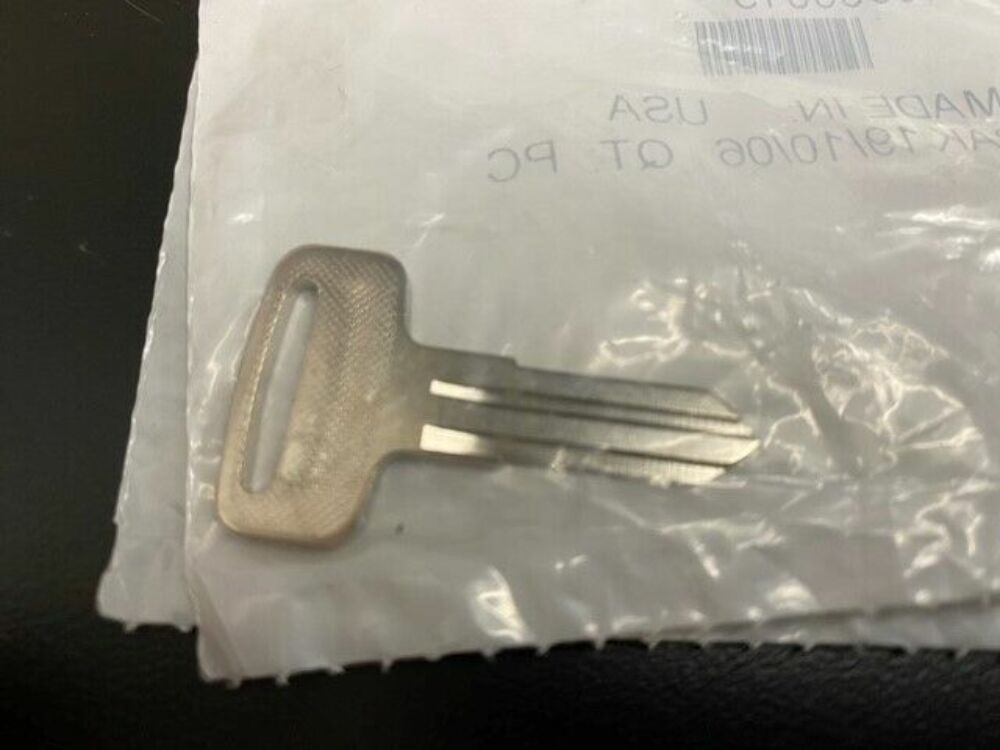 2003-2015 Can-Am Outlander Renegade Quest OEM Key Blank 715900019