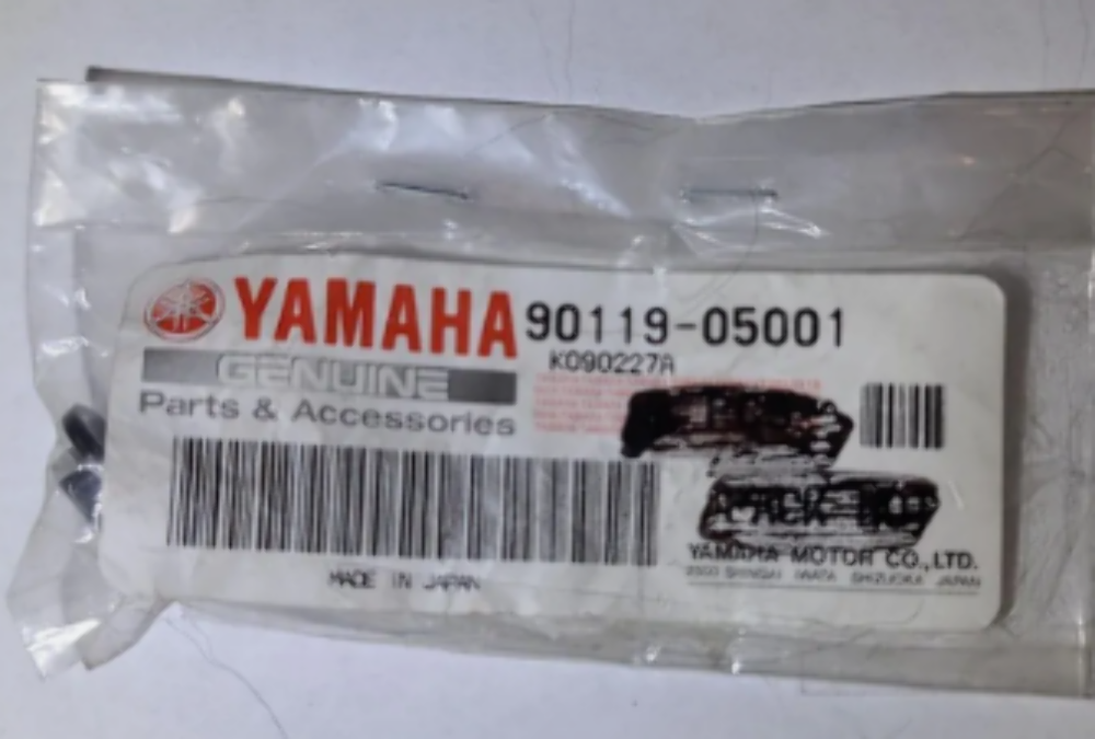 NOS Yamaha Bolt W/ Washer 74-80 YZ80 90119-05001 NEW OEM QTY 2