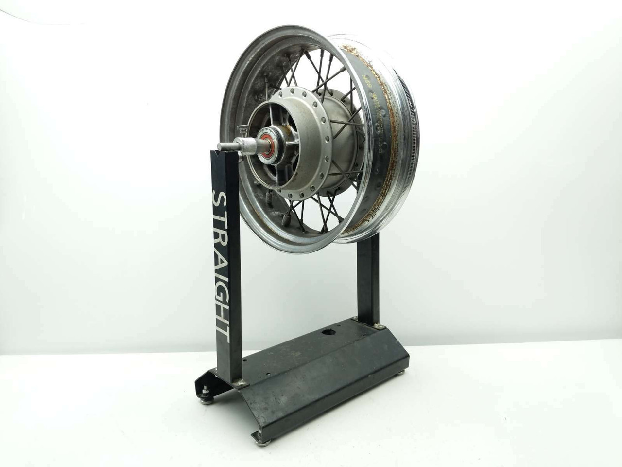 06 Kawasaki Vulcan 900 Classic VN900 Rear Wheel Rim Straight 15X4 1