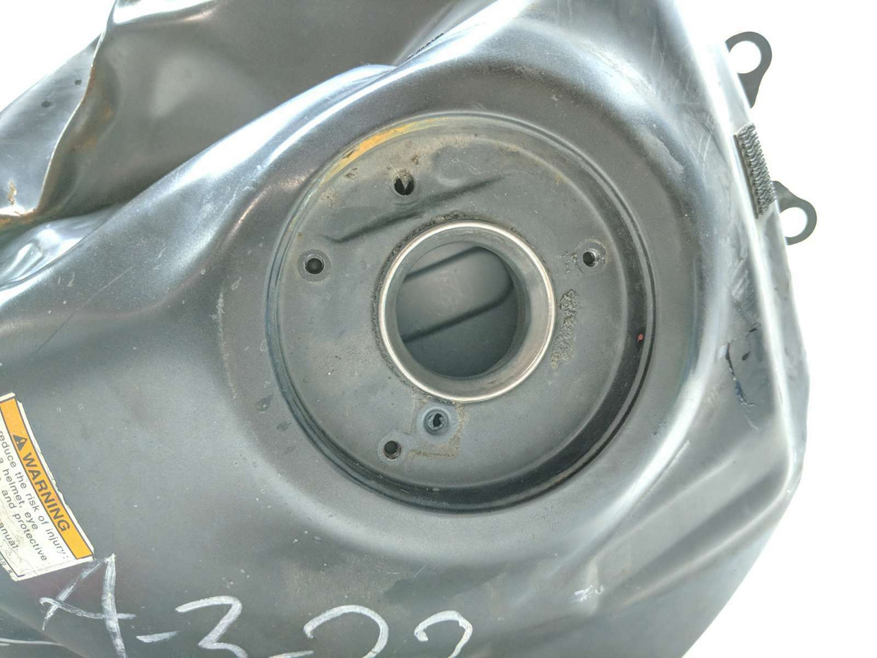 18 Suzuki Katana GSX-S750 Gas Fuel Tank Petrol Reservoir - Sun