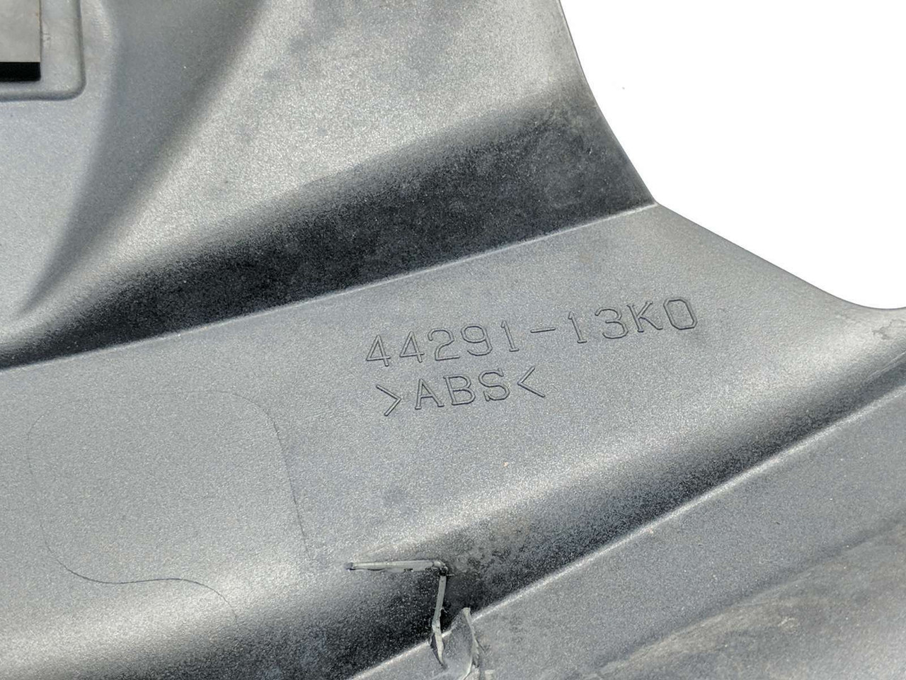 18 Suzuki Katana GSX-S750 Fuel Tank Cover Trim Fairing 44291-13K0