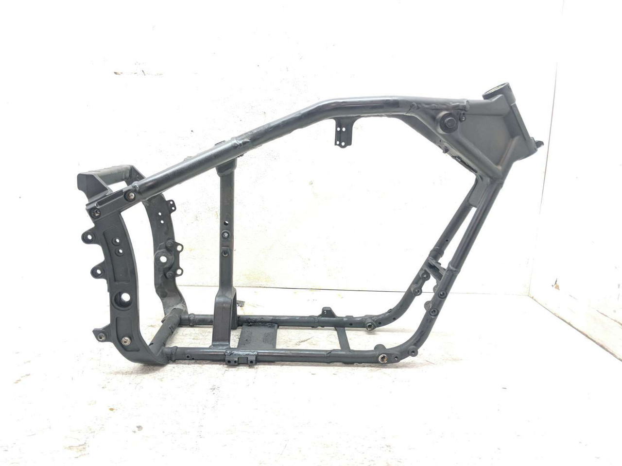 tf20573-02-yamaha-road-star-