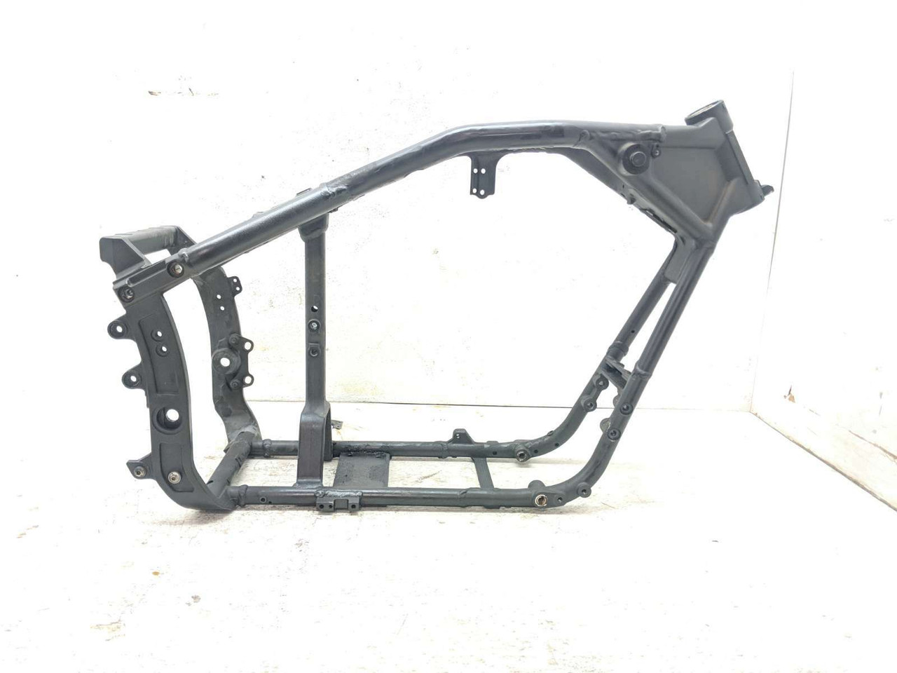 02 Yamaha Road Star Warrior XV1700 PC Main Frame STRAIGHT CLN