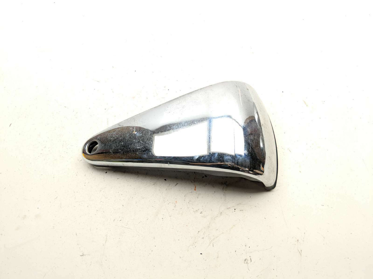 05 Kawasaki Vulcan 800 VN800 Classic Left Side Cover Lower Seat