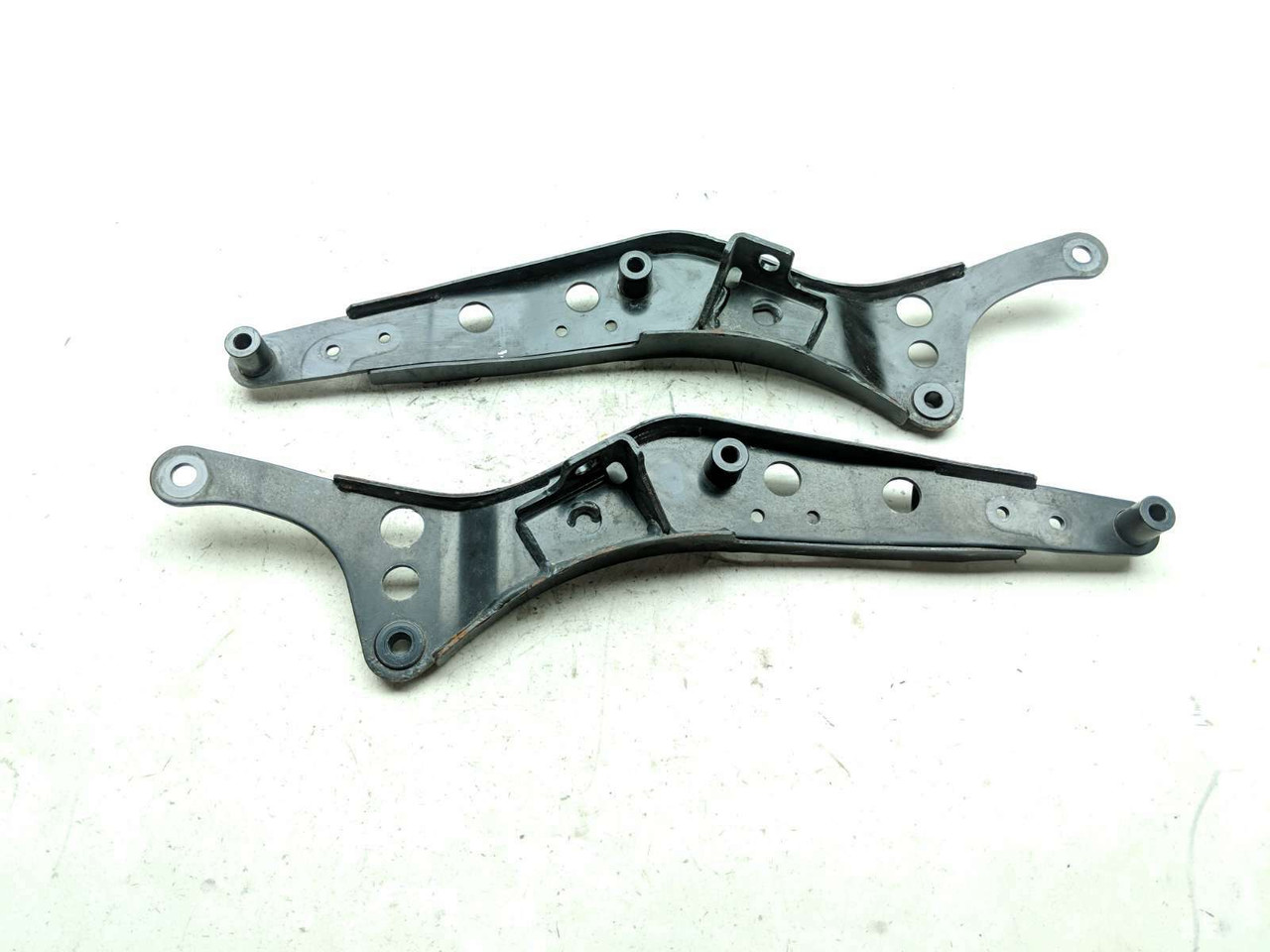 13 Suzuki VZ 1500 Boulevard M90 Rear Fender Support Struts - Sun