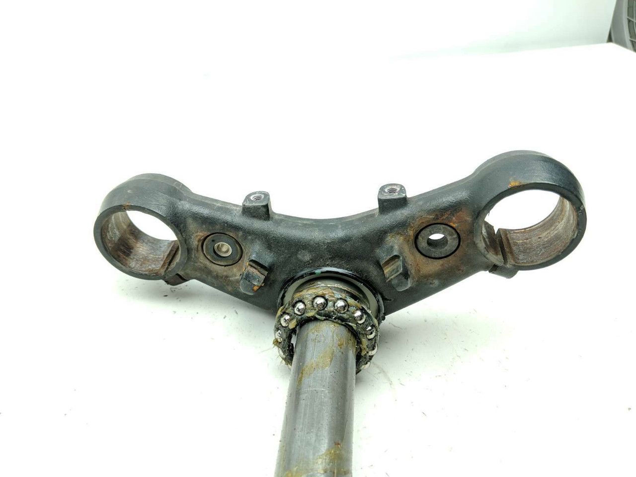 18 Triumph Street Cup Bottom Lower Triple Steering Tree Clamp