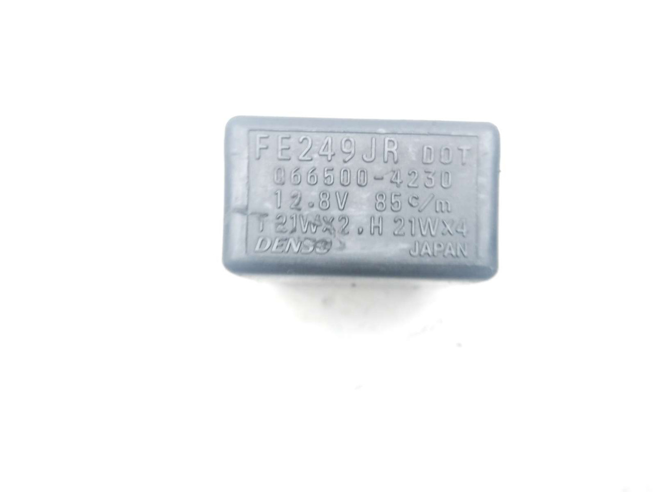 99 07 Suzuki Hayabusa GSX1300R Turn Signal Relay 066500-4230
