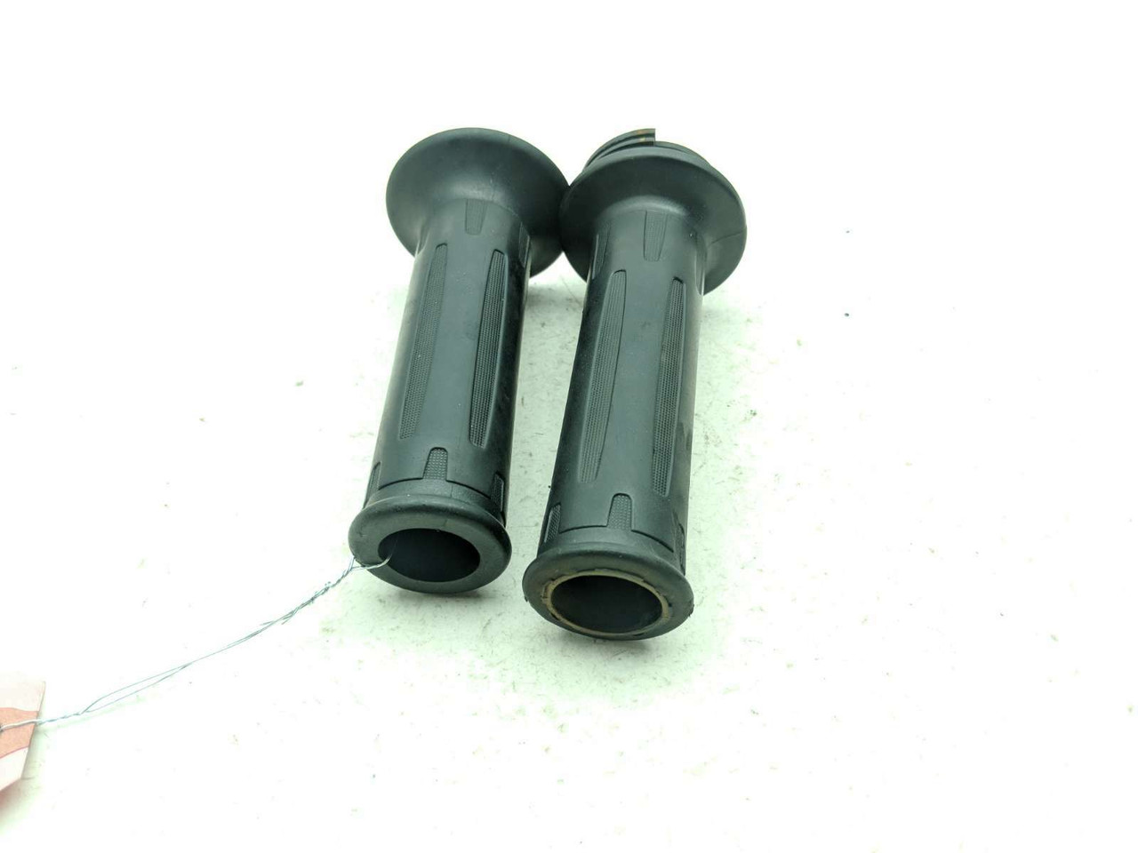 18 BMW G310 R Throttle Tube And Grips - Sun Coast Cycle Sports