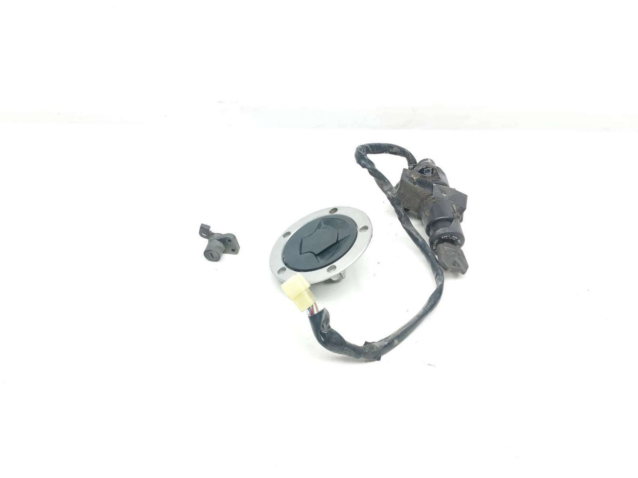 08 Kawasaki Versys 650 KLE650 Lock Set Ignition Switch Cap Lock 08 Kawasaki Versys 650 KLE650 Lock Set Ignition Switch Cap Lock