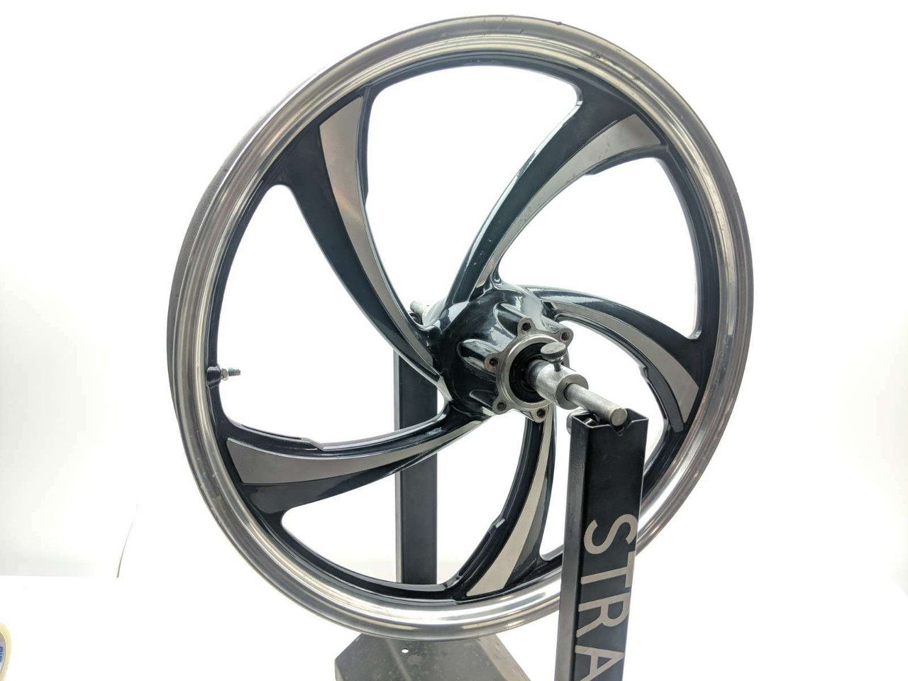 15 Victory Vegas 8 Ball Front Wheel Rim BENT LIP 21X2.5 - Sun