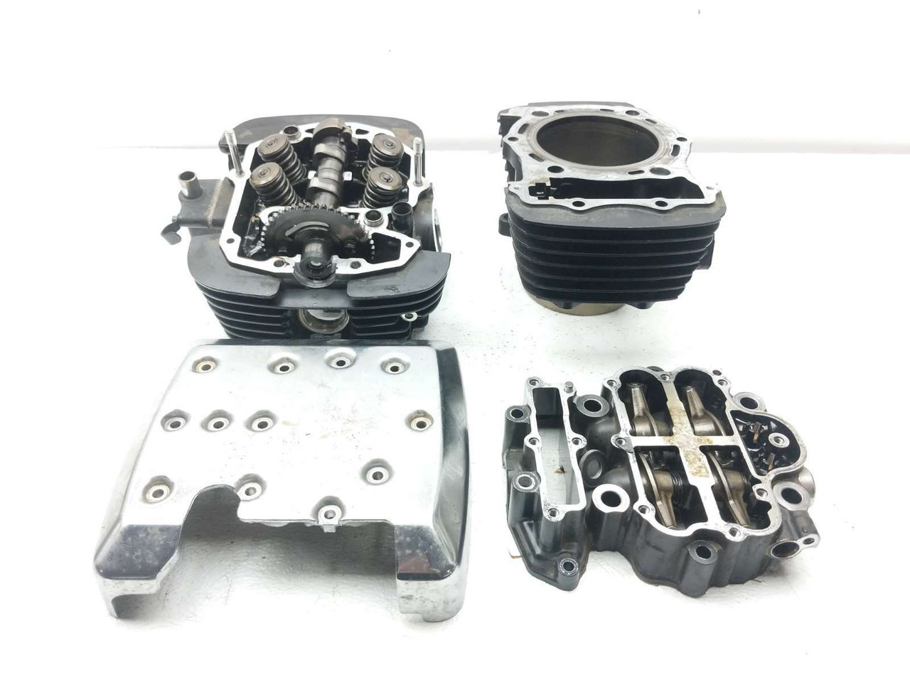 その他 V 07 Kawasaki Vulcan 1500 Classic VN1500 Engine Motor Cylinder Head