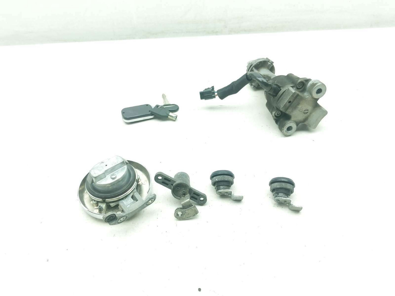 11 Kawasaki Vulcan 1700 Vaquero Lock Set Ignition Switch Cap Locks