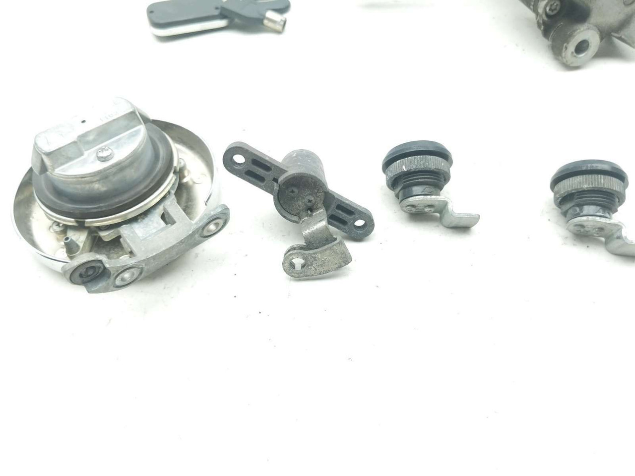 11 Kawasaki Vulcan 1700 Vaquero Lock Set Ignition Switch Cap Locks