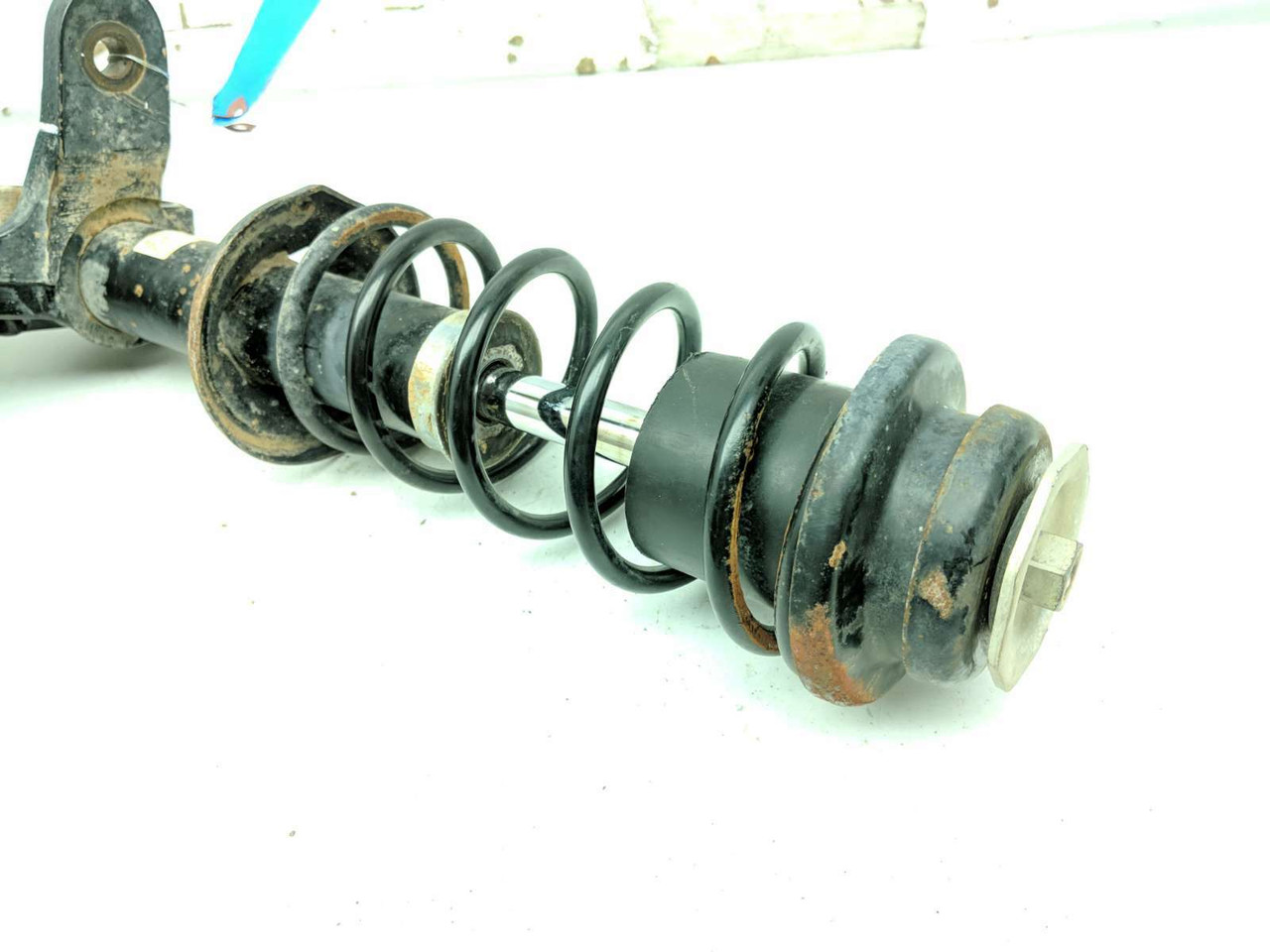 18 Kawasaki Mule 4010 KAF 620 4x4 Front Right Brake Drum Shock