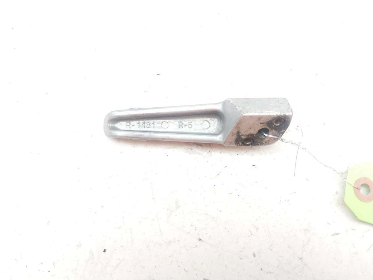 06 07 Kawasaki Ninja ZX10 ZX10R Right Rear Passenger Foot Peg