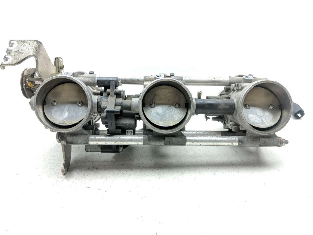 売却済 04-09 Triumph Rocket 3 III Throttle Body Bodies 187073 - Sun Coast