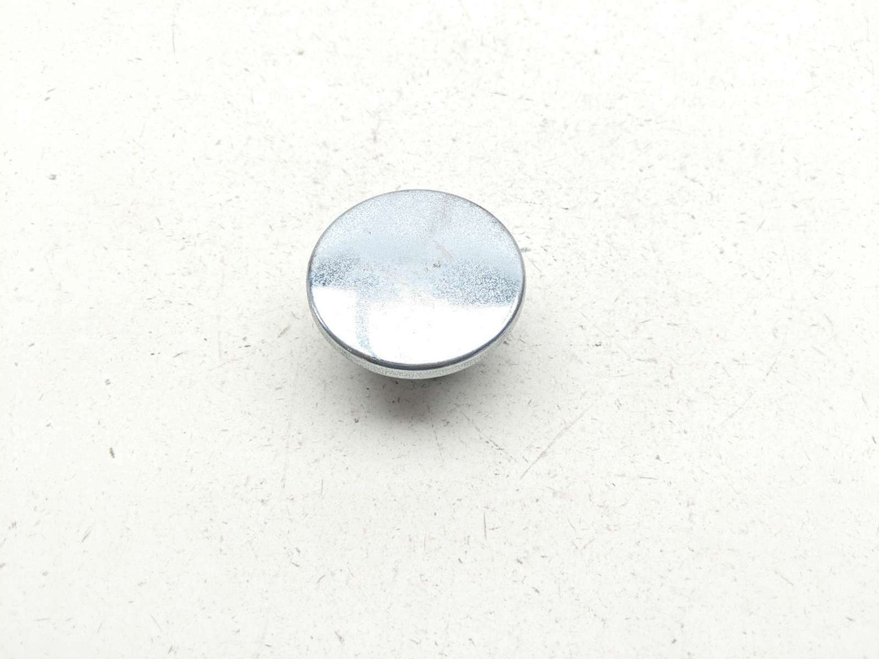 04-09 Triumph Rocket 3 III Petrol Gas Fuel Tank Cap Lid 31671