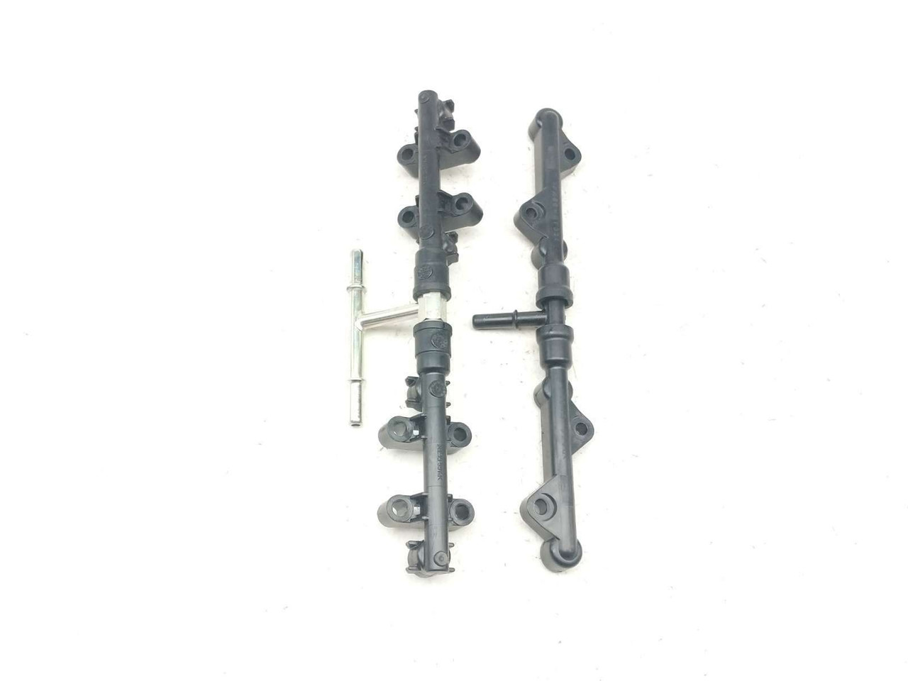 21-24 Kawasaki ZX10R Ninja ZX 10 Gas Fuel Injector Rail