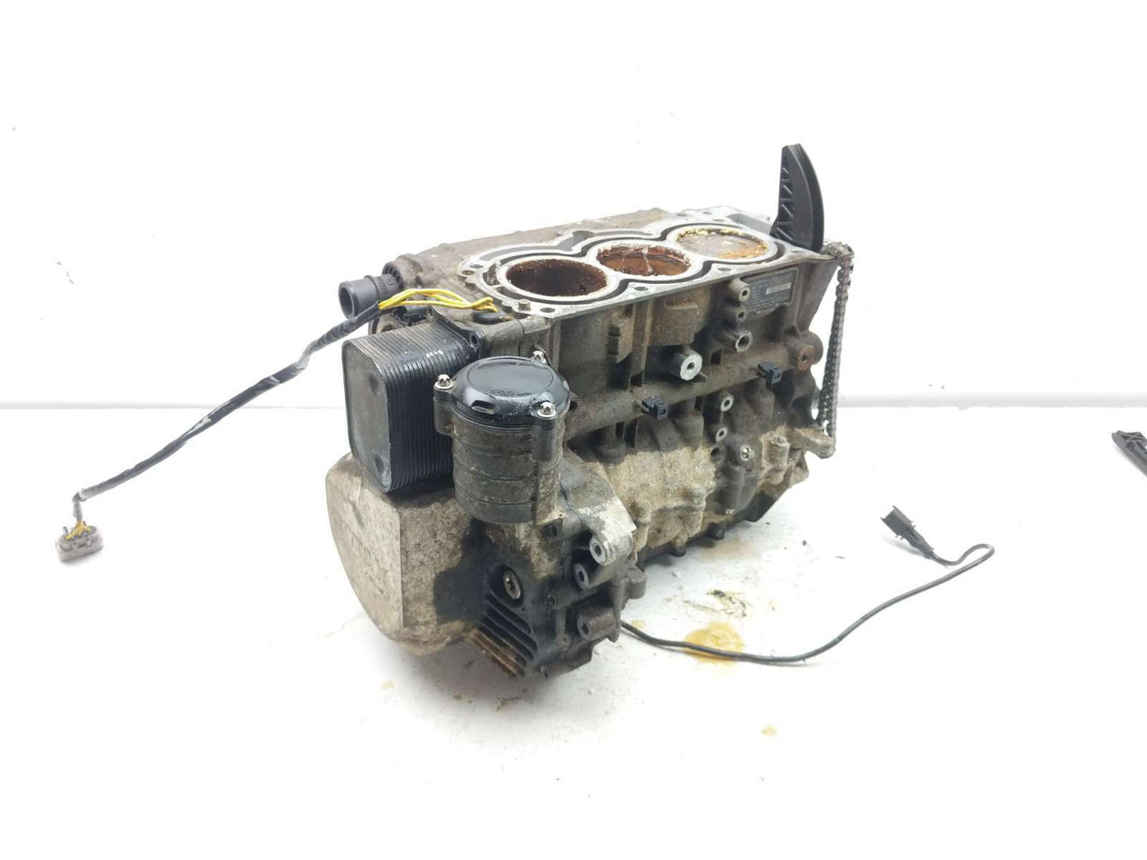 Spark CO2 Engine（スパーク　CO２　エンジン） 京商 17 Sea Doo Spark Engine Motor Case Block Assembly - Sun Coast