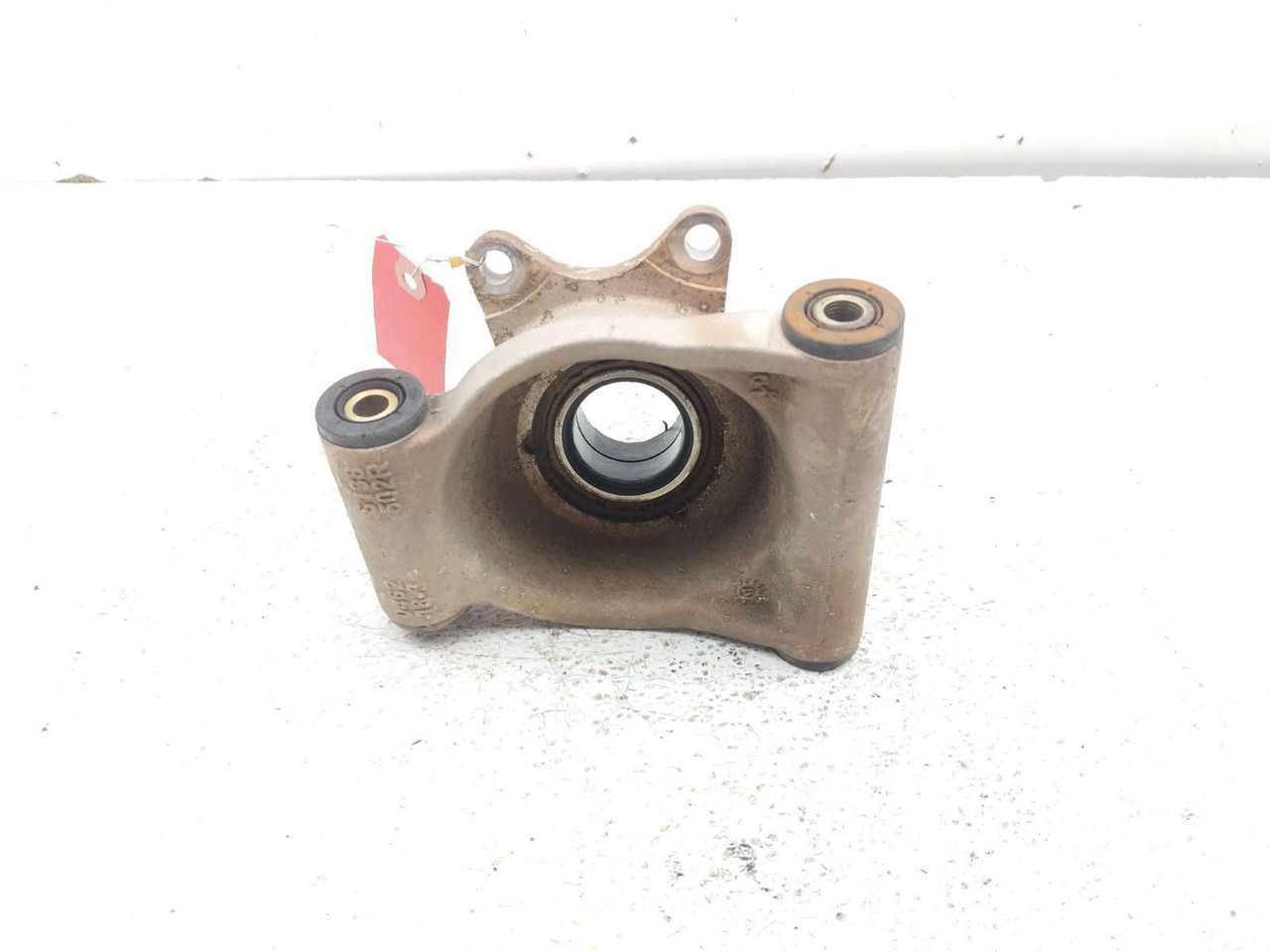 18 19 Polaris Ace 570 Rear Right Wheel Carrier Spindle Knuckle