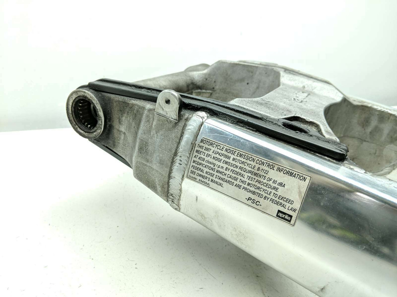 Bandit専用 01-07 Aprilia Caponord ETV 1000 Rear Wheel Swing Arm Frame - Sun