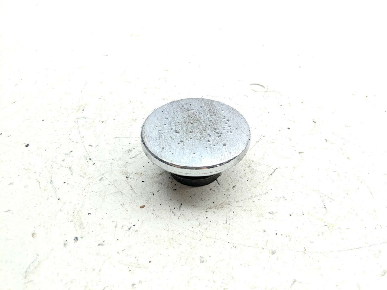 09-17 Triumph Thunderbird LT 1700 Petrol Gas Fuel Tank Cap Lid