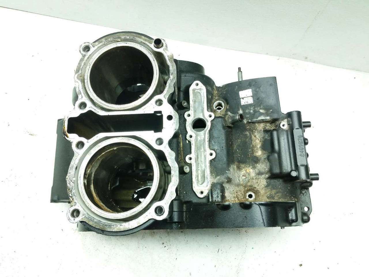 カブ 09-17 Triumph Thunderbird LT 1700 Engine Motor Case Block - Sun